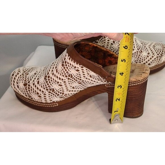 Korks By Kort Ease Nora Slip On Crochet Lace Detail Clog Mule Womens 11M 3" Heel - Picture 11 of 12